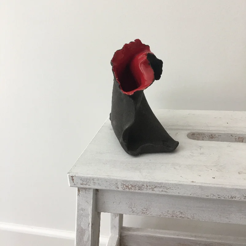 handmade floor flower vase for decor -Flow vase in Flat Black and glossy Red